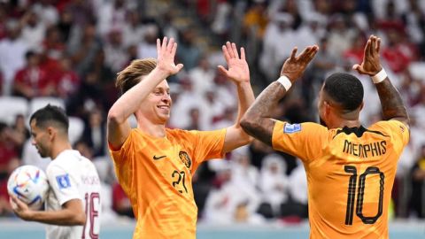 Holanda venció a Qatar y clasificó como primero del grupo A