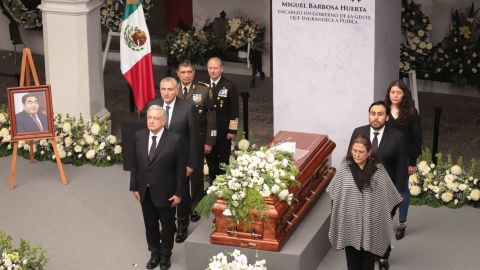Presidente asiste a homenaje póstumo de Miguel Barbosa en Puebla