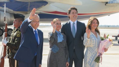 AMLO da la bienvenida al primer ministro de Canadá, Justin Trudeau, a México