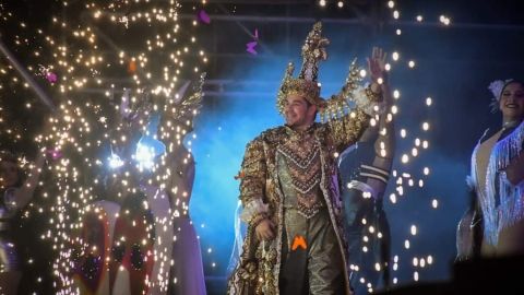 Inició el Carnaval Mazatlán 2023 con la coronación del Rey Víctor II que atrajo a miles de asistentes