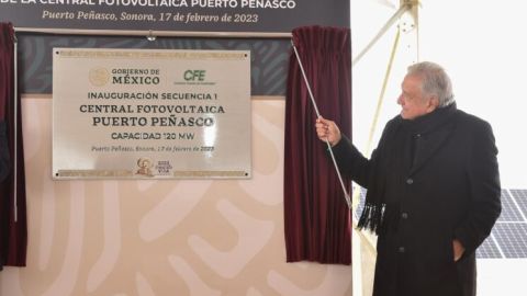 AMLO inaugura primera etapa de la Central Fotovoltaica Puerto Peñasco en Sonora