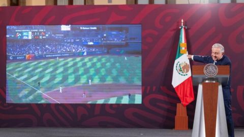 AMLO celebra triunfo de Selección Mexicana de Béisbol contra Estados Unidos en el Clásico Mundial