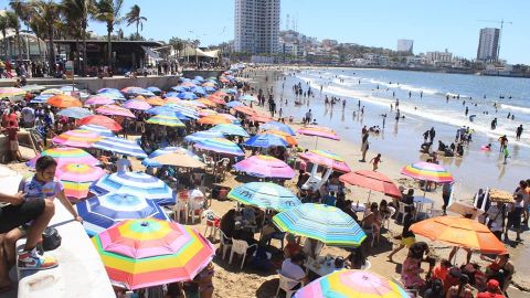 Asistencia en playas de Mazatlán supera los 62 mil visitantes a lo largo de la franja Costera