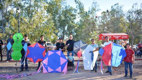 Realizan concurso de papalotes de material reciclado en Mocorito