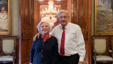 López Obrador celebra entrega de medalla Belisario Domínguez a la escritora Elena Poniatowska