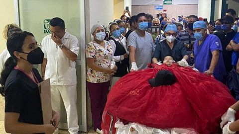 Con su vestido de 15 años despiden con vallas de honor a joven donante de órganos en Aguascalientes