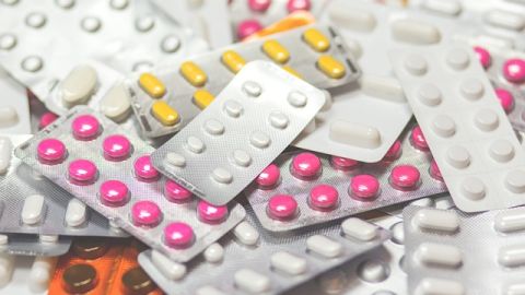Autorizan más de 7 millones de cajas de medicamentos para atención psiquiátrica que aprobaron análisis técnico