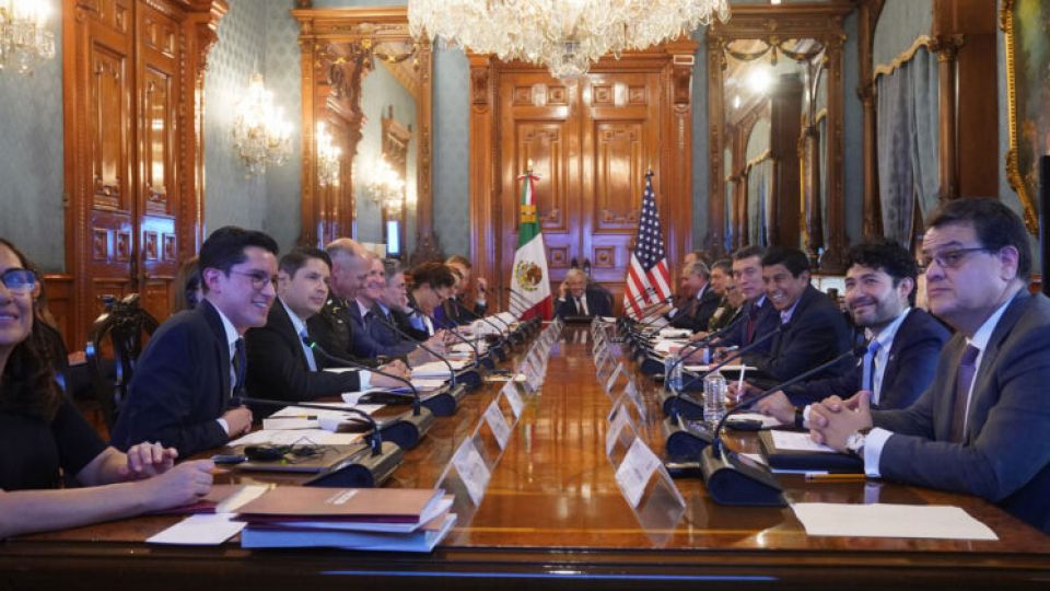 Dialogan gobiernos de México y Estados Unidos sobre migración; cooperación y trato humanitario