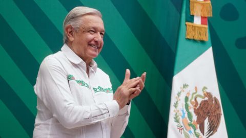 López Obrador resalta fortaleza del peso mexicano