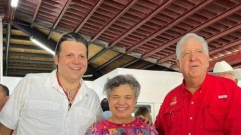 Beatriz Paredes, aspirante del Frente Amplio por México, se reunió con agricultores en Ahome