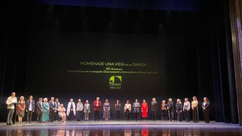La artista sinaloense, Alicia Montaño, recibe en Bellas Artes el galardón "Una vida en la Danza"