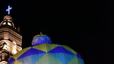 Vuelan globos de colores por los cielos de Mocorito