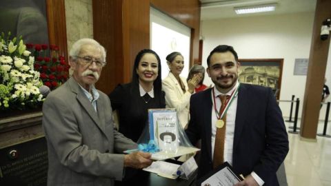 Joven representante de Sinaloa gana el V Concurso Nacional de Oratoria "Juan Escutia"