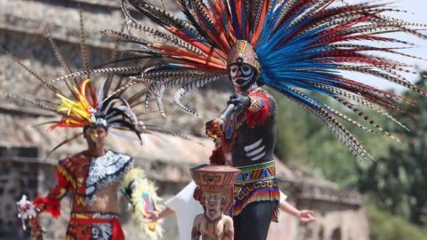 Encienden fuego en Teotihuacán para el inicio de la ruta de la antorcha panamericana Santiago 2023