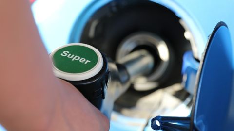 Chevron y Petro Seven siguen con los precios más altos en los combustibles del país