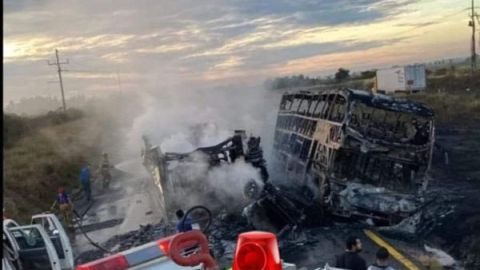 Abren carpeta por homicidio culposo por accidente en la autopista Mazatlán-Culiacán en Elota