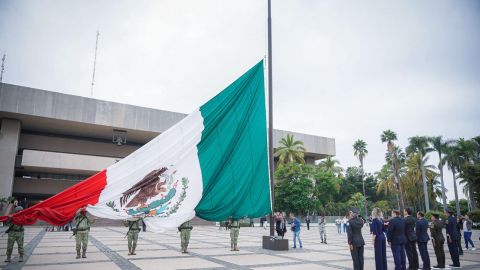 Conmemoran en Palacio de Gobierno Aniversario de la Fuerza Aérea Mexicana